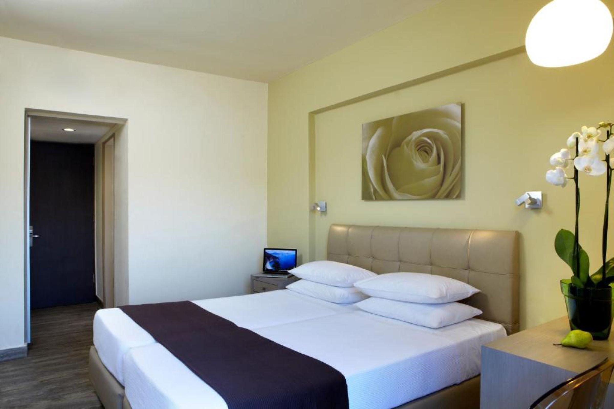 Mouikis Hotel Kefalonia อาร์กอสโตลี ภายนอก รูปภาพ