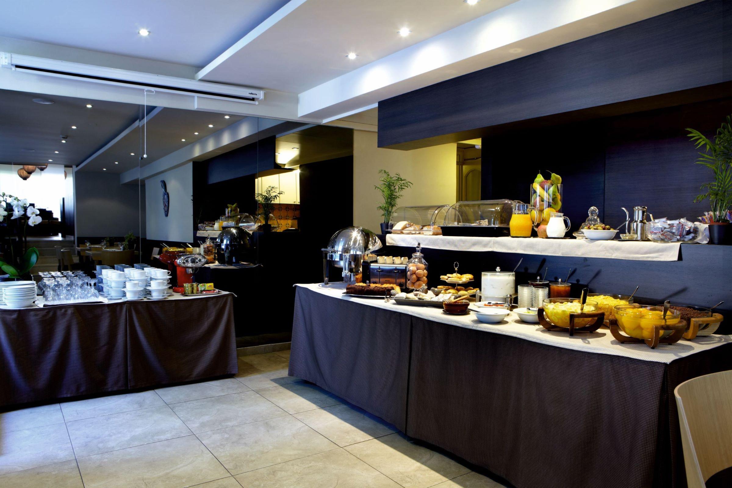 Mouikis Hotel Kefalonia อาร์กอสโตลี ภายนอก รูปภาพ