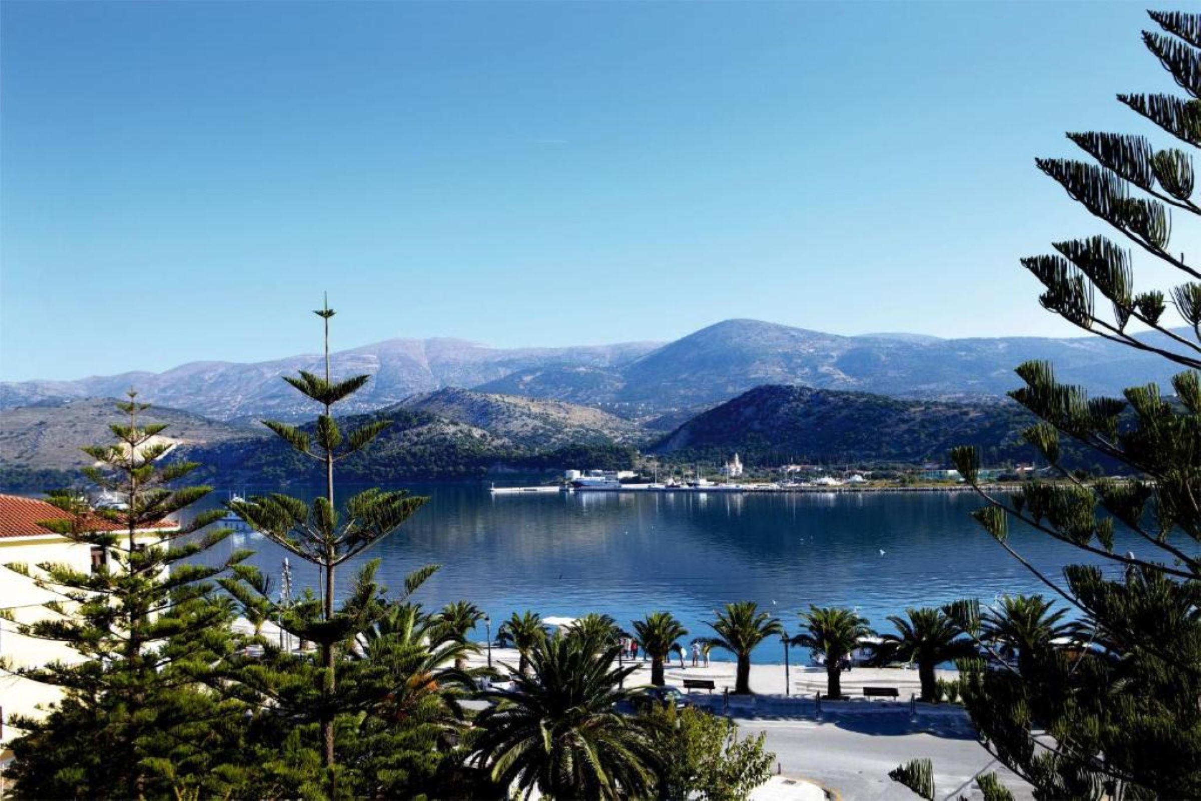Mouikis Hotel Kefalonia อาร์กอสโตลี ภายนอก รูปภาพ
